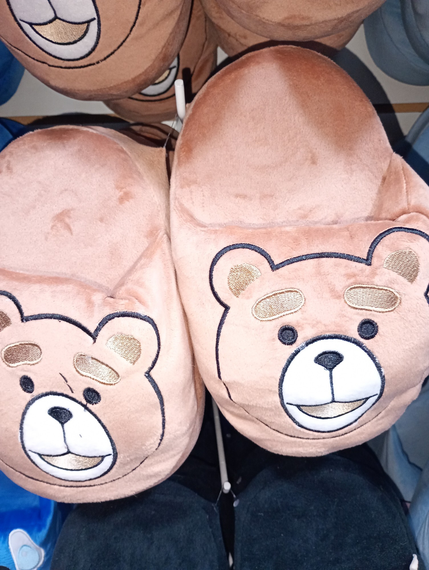 Pantuflones del 35 al 40 - Imagen 7