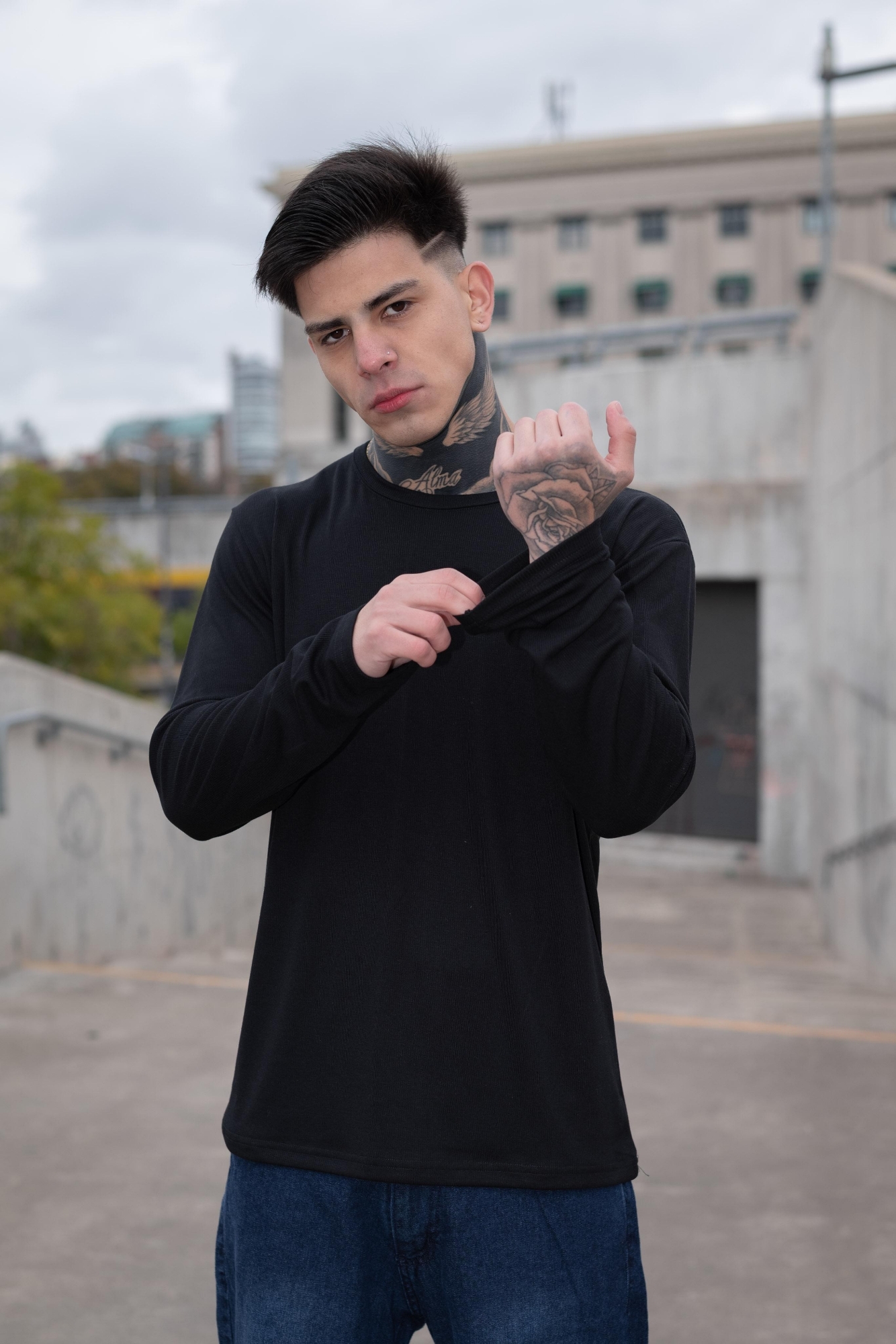 Remera Manga Larga Algodón Peinado Negro - Imagen 1
