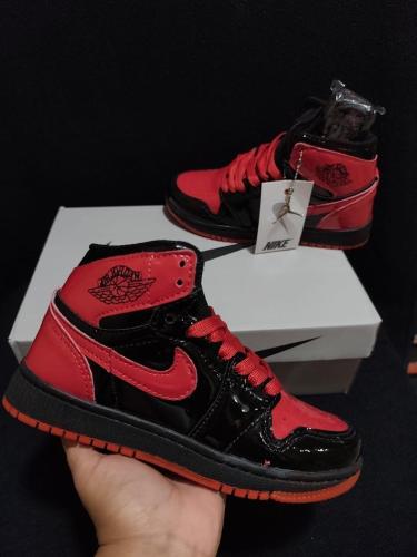 Jordan 1 Charol
