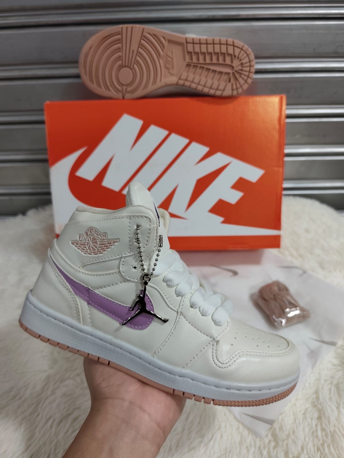 Jordan 1 Charol Importado - Imagen 8