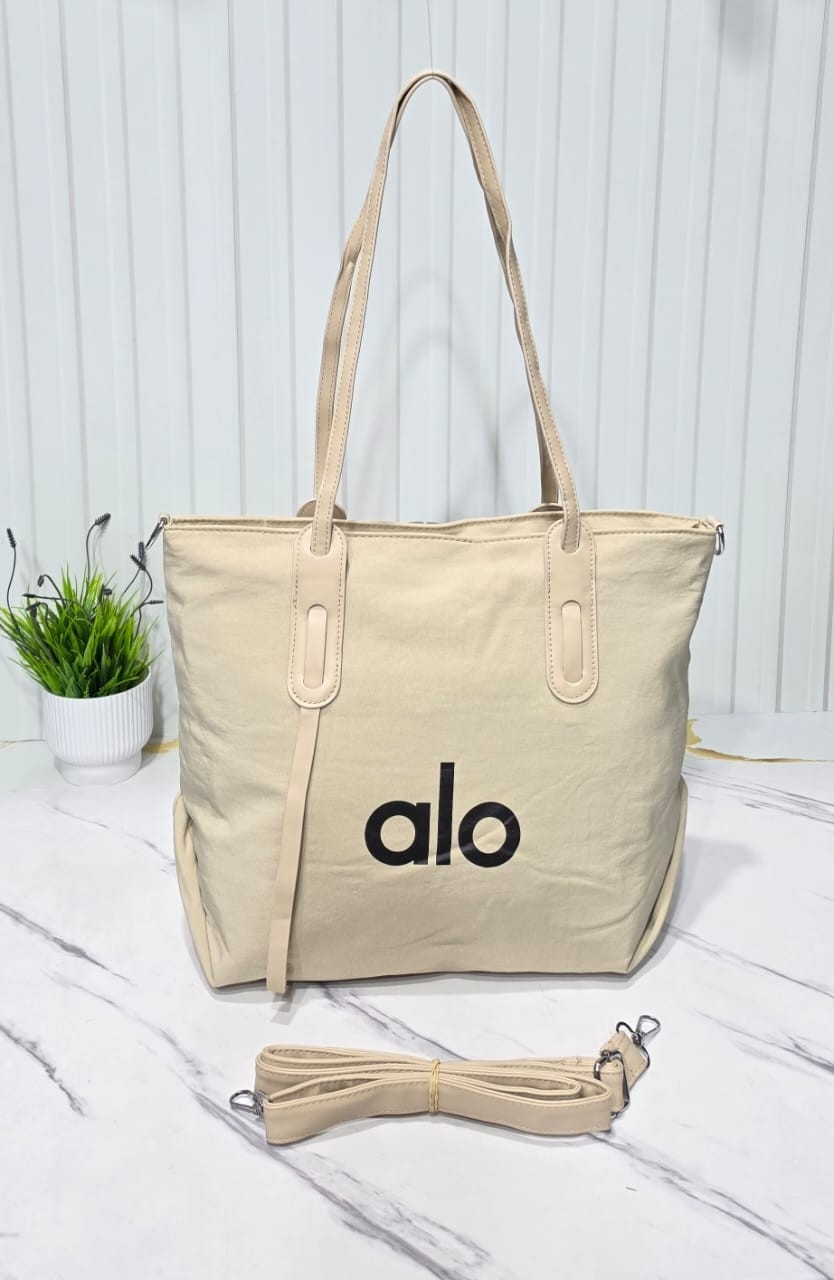 Bolso Morral
*tela Impermeable*
excelente Calidad. - Imagen 3