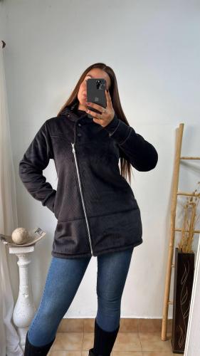 Disponible Campera Cierre a un Costado
