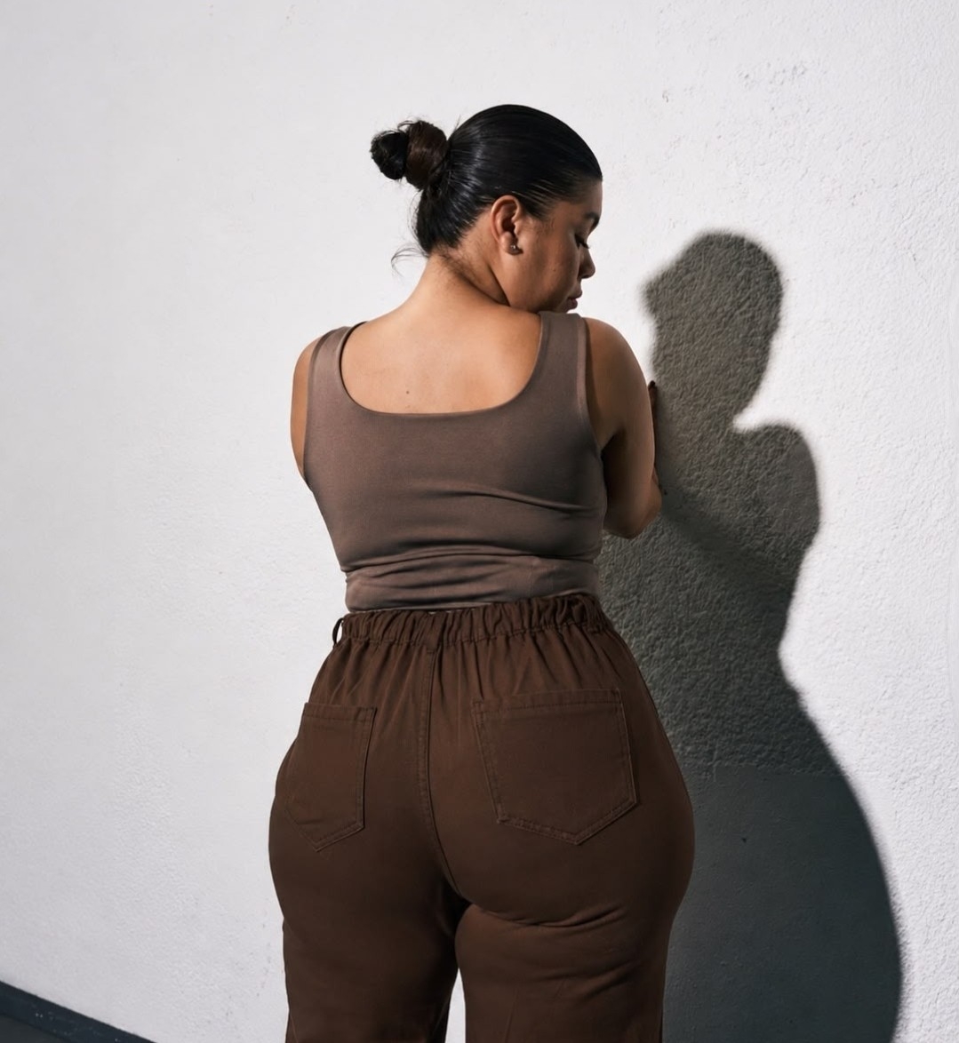 Wide Leg Chocolate Rigido - Imagen 2