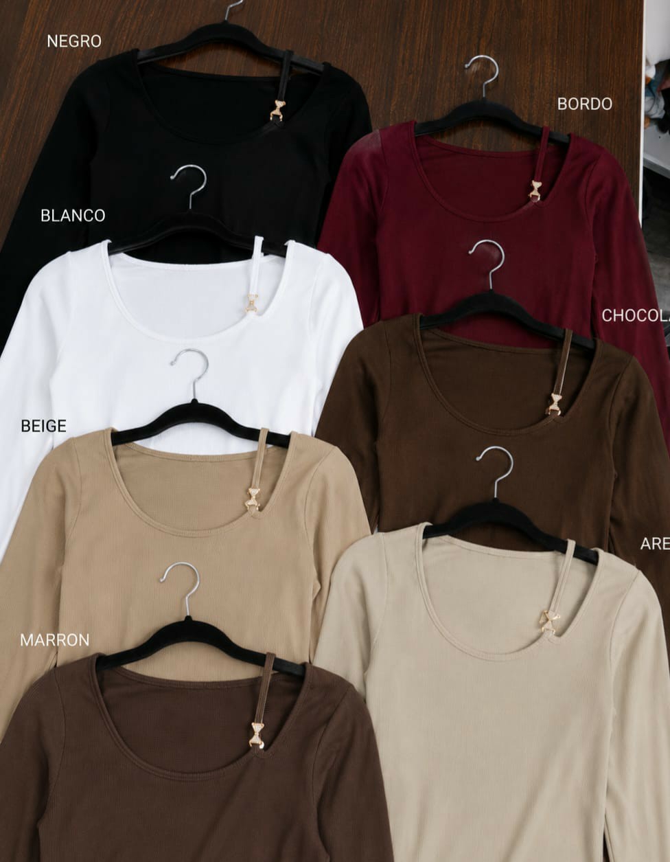 Camiseta con Hebilla - Imagen 2