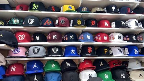 Gorras Planes con Cerradas Disponibles