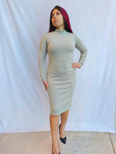 Vestido de Darlon Rip Cuello Medio