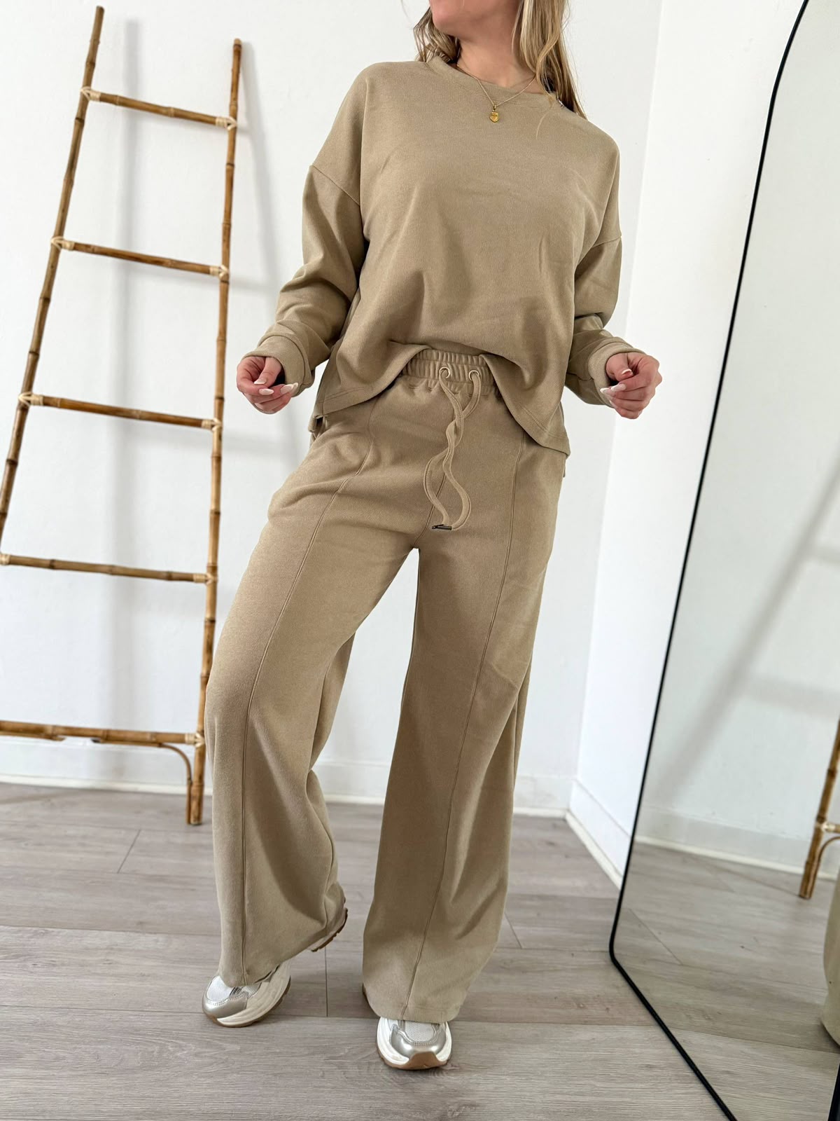 Conjunto Caro - WhatsApp%20Image%202026-07-17%20at%2010.00.49%20AM.jpeg