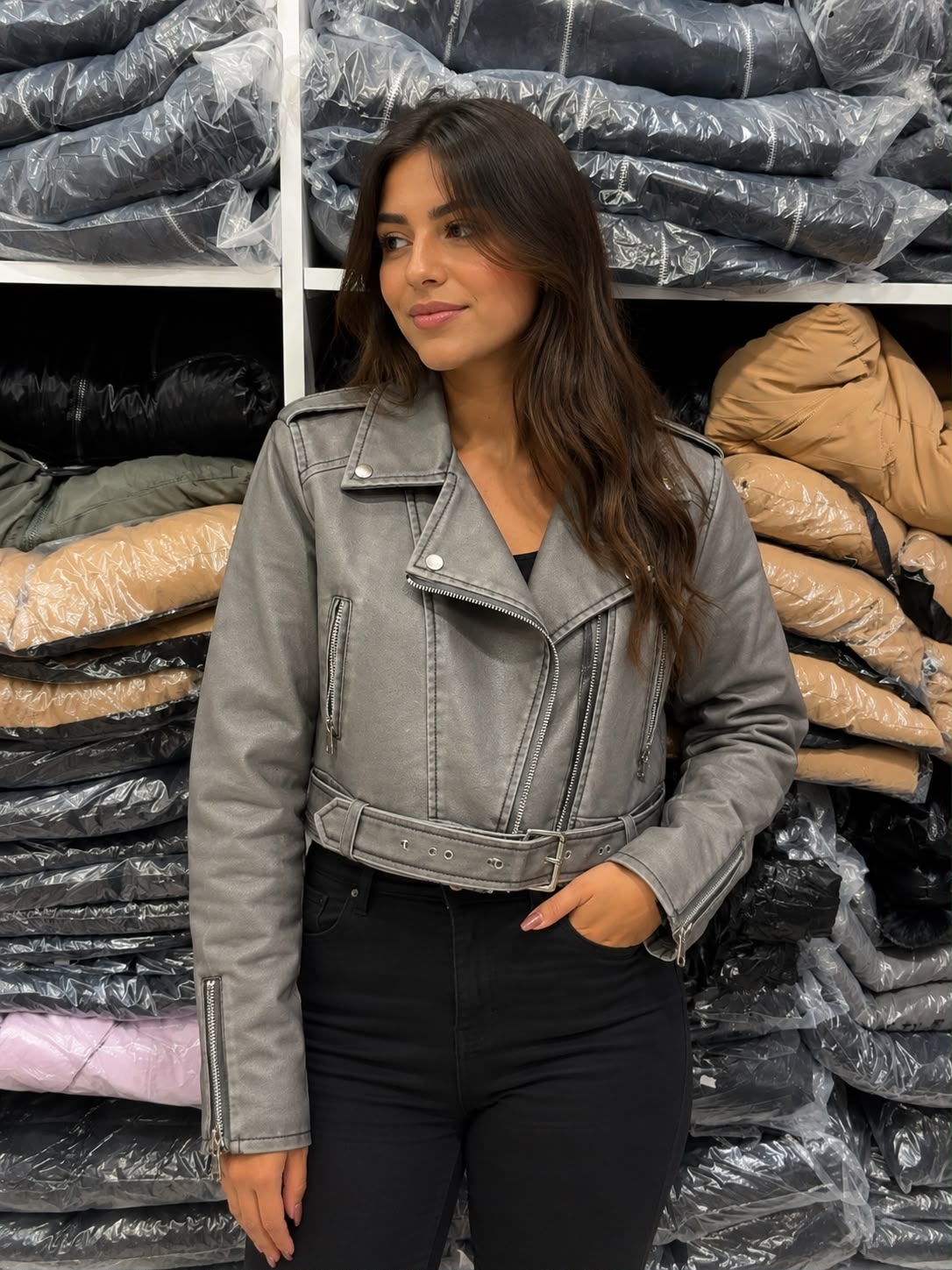Eco Cuero Gris por Docena - 43e8d3a1-d66f-4a1d-8b7a-b0c362267506.jpeg