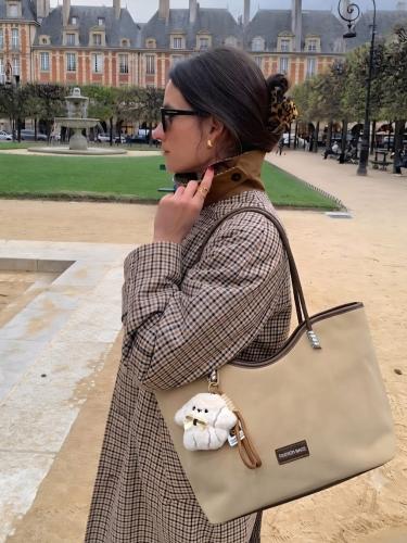 Cartera Gamuza