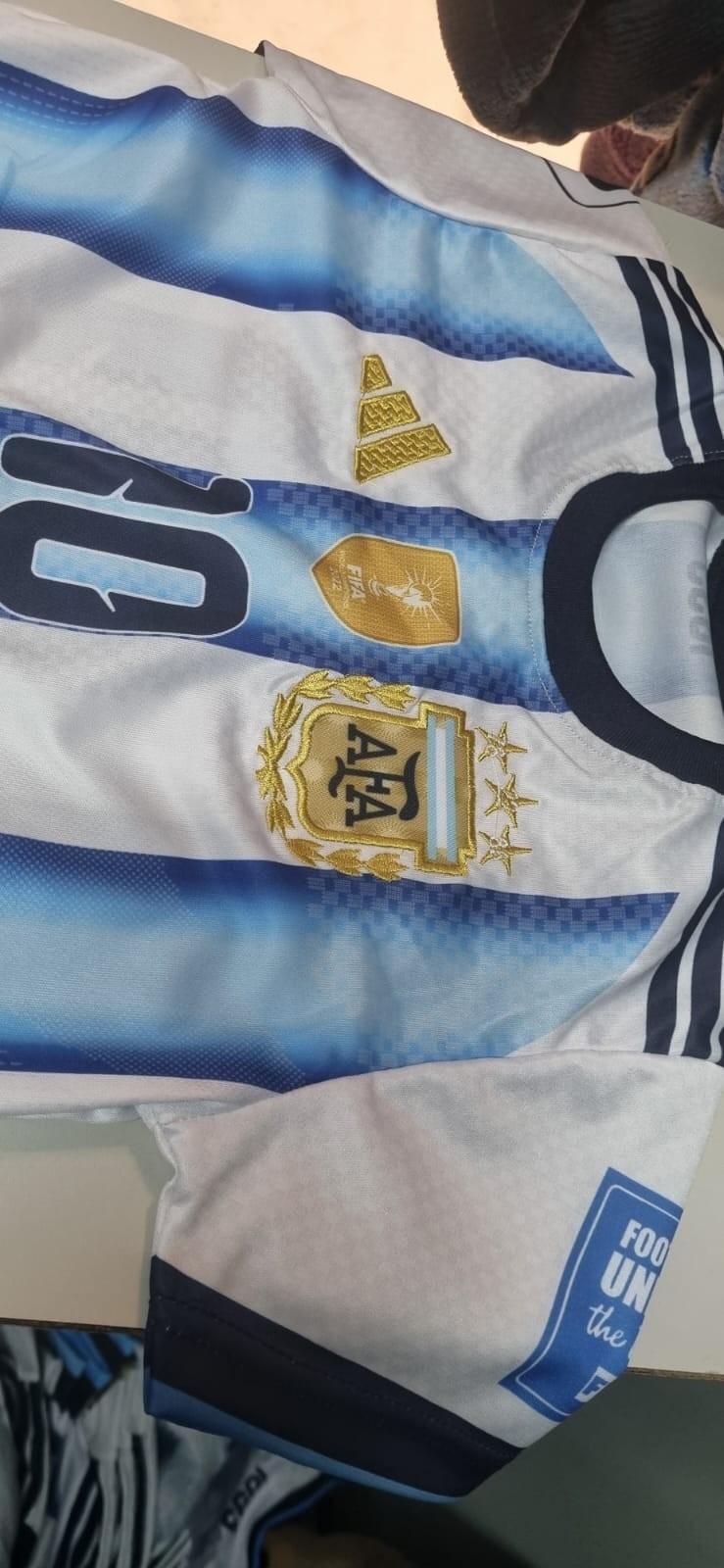 Camiseta de la Selección Argentina con Escudo Bordado!! - Imagen 4