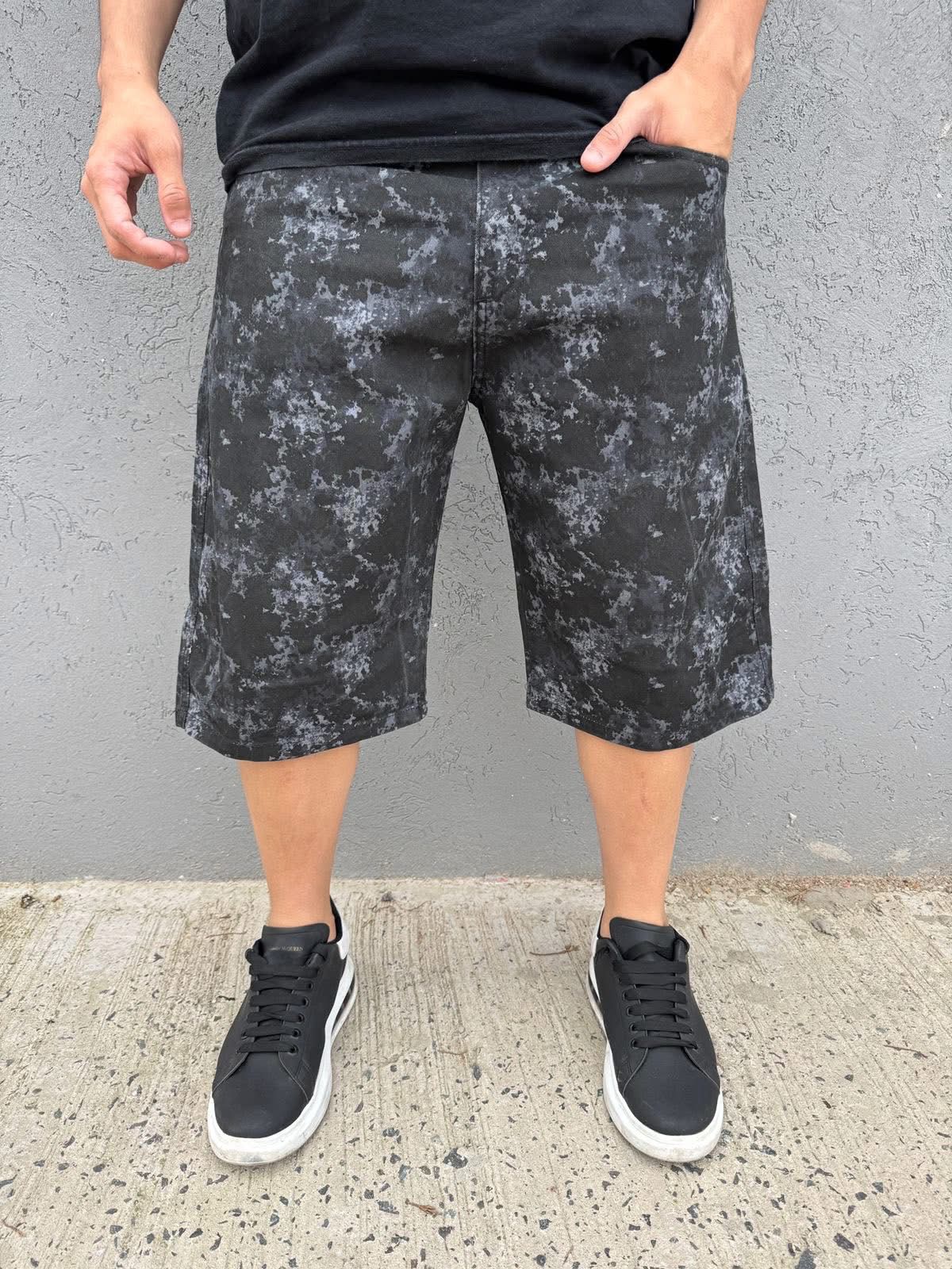 Bermuda Baggy Dark Street - WhatsApp%20Image%202026-01-05%20at%202.55.03%20PM%20(2).jpeg