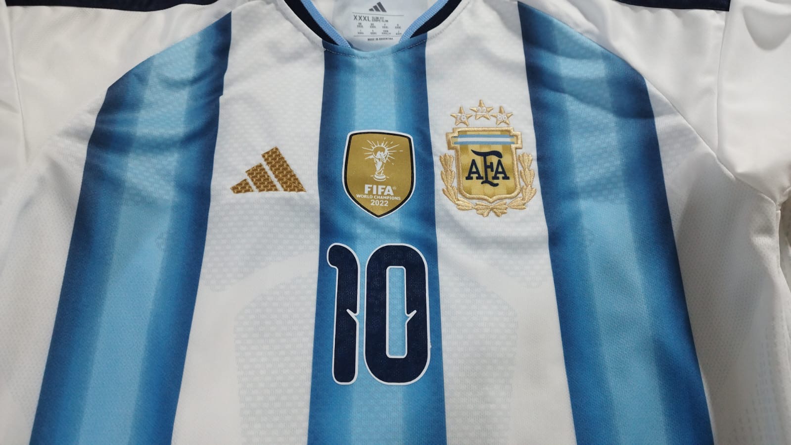 Remeras de Argentina Bordadas - 75e62564-1a86-4c17-a58f-8e565f4765b0.jpeg