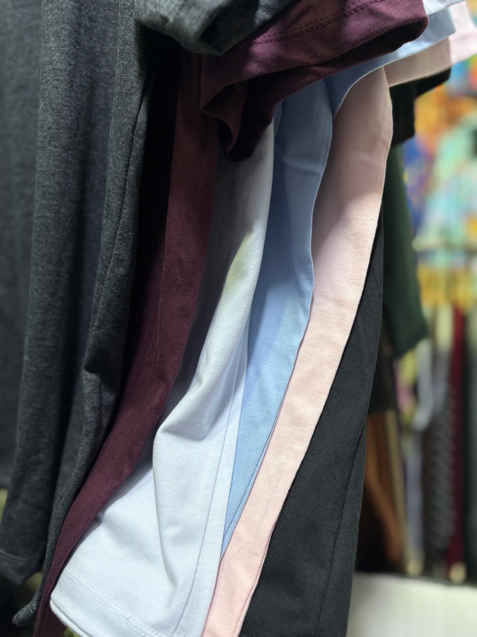 Remeras Cuello V Liso Talle Especial - Imagen 2