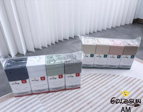 Pack X 4 Unidades 
sábanas Ajustables Lisas
marca Goldsun 
tamaño Full