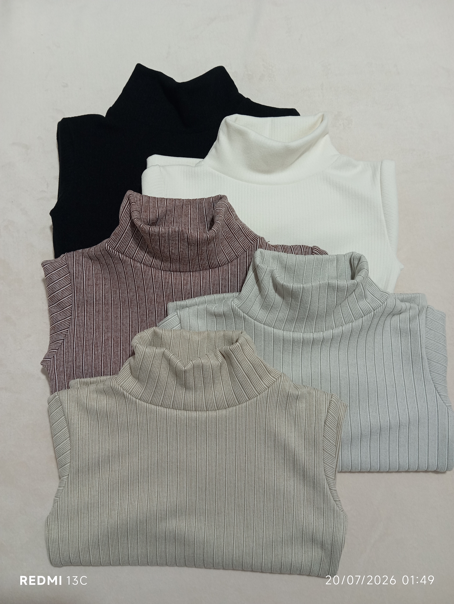 Media Polera Unisex de Darlon Tokio - Imagen 2