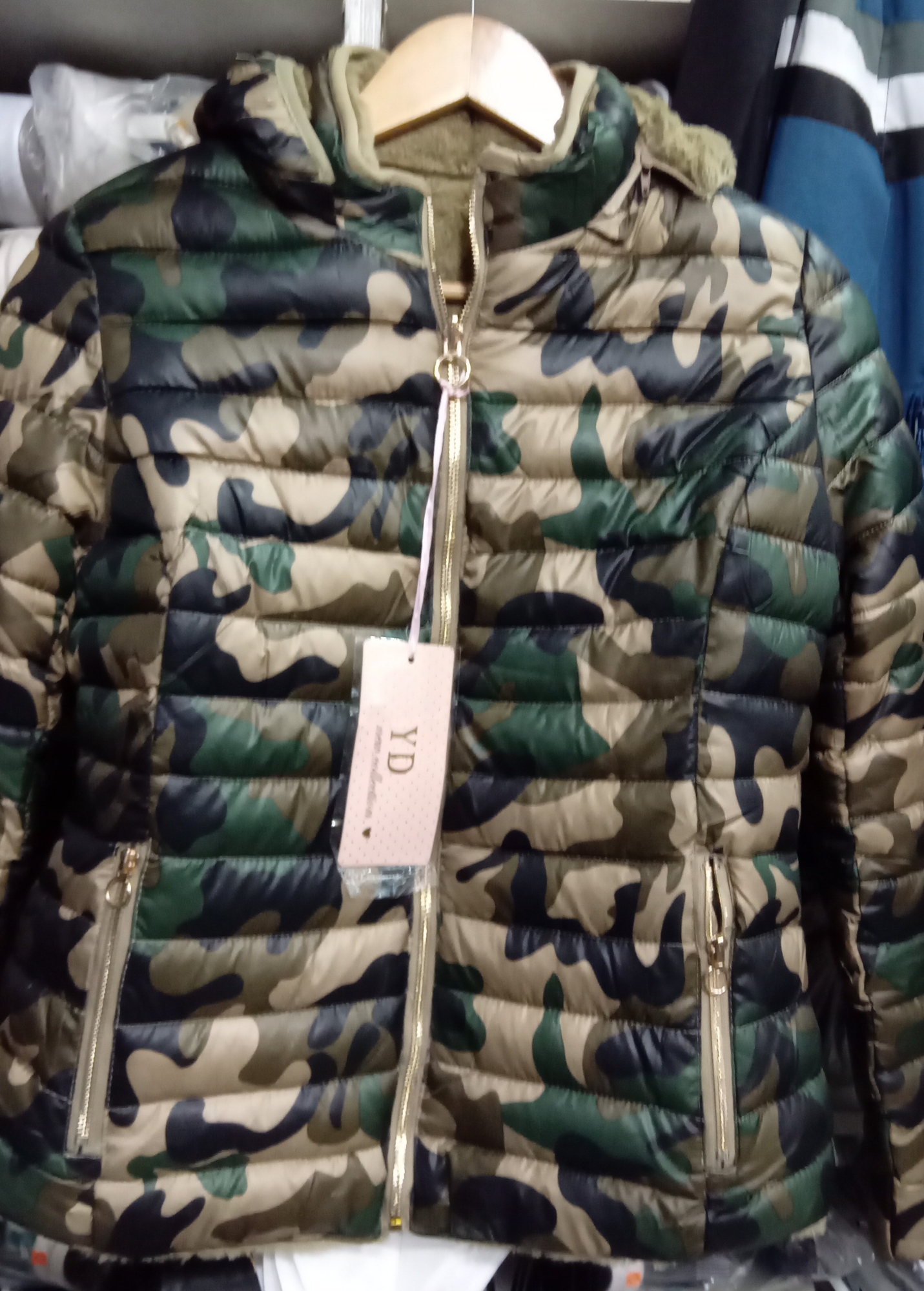 Liquidacion Chalecos ,camperas y Puffer - Imagen 5
