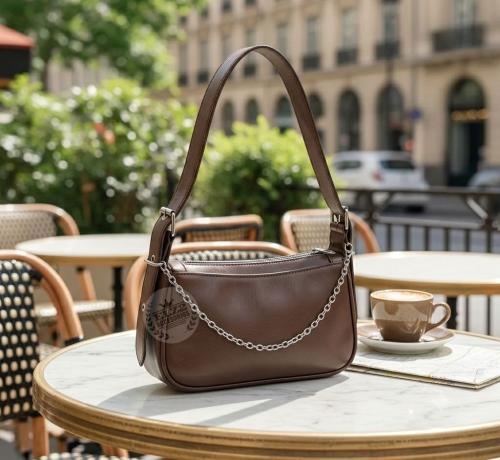 Mini Bags Excelente Calidad con Tira Regulable Cadena de Frente Interior Forrado