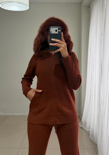 Conjunto Campera y Pantalón