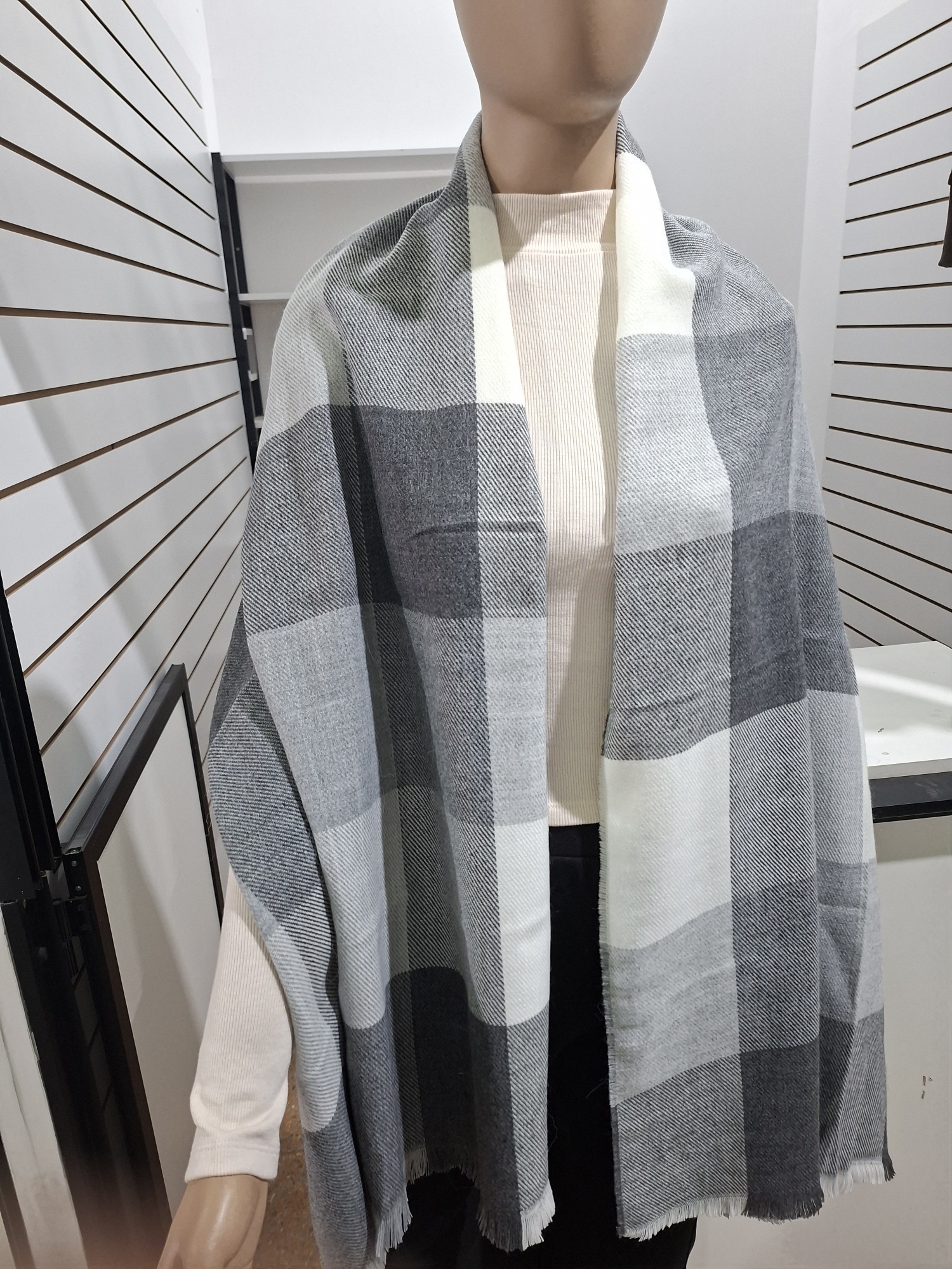 Ruanas/pashminas - Imagen 2