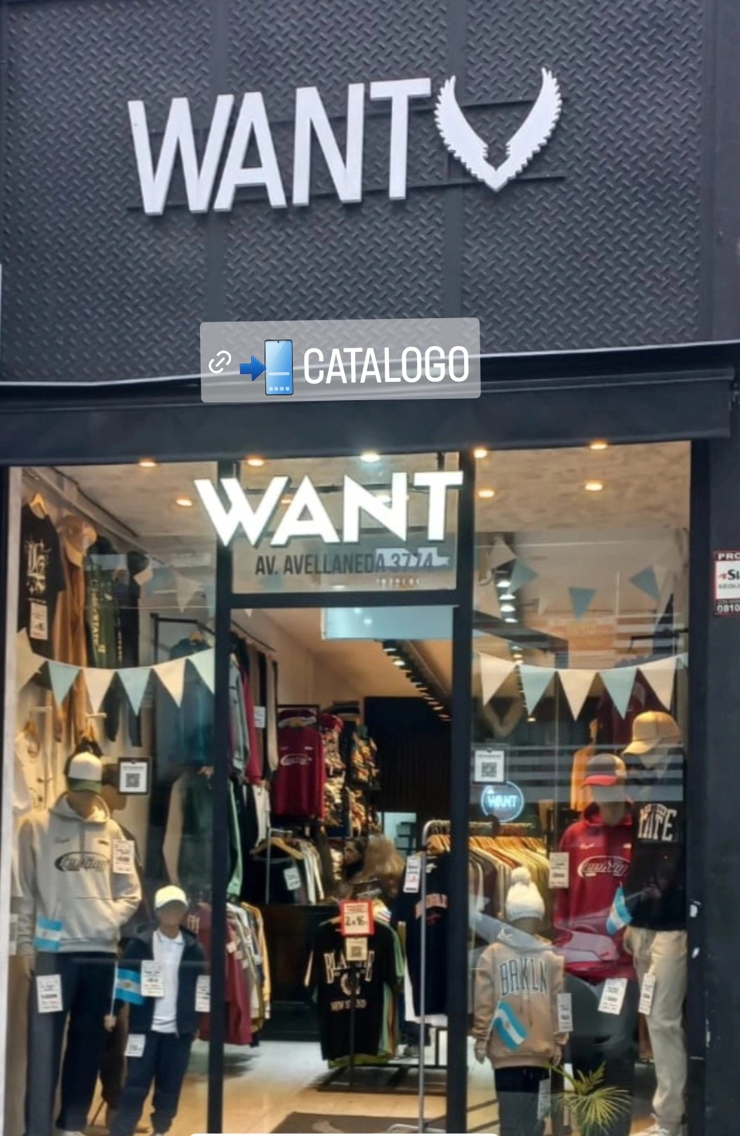 Remeras Corte Regular Estampadas - Imagen 4