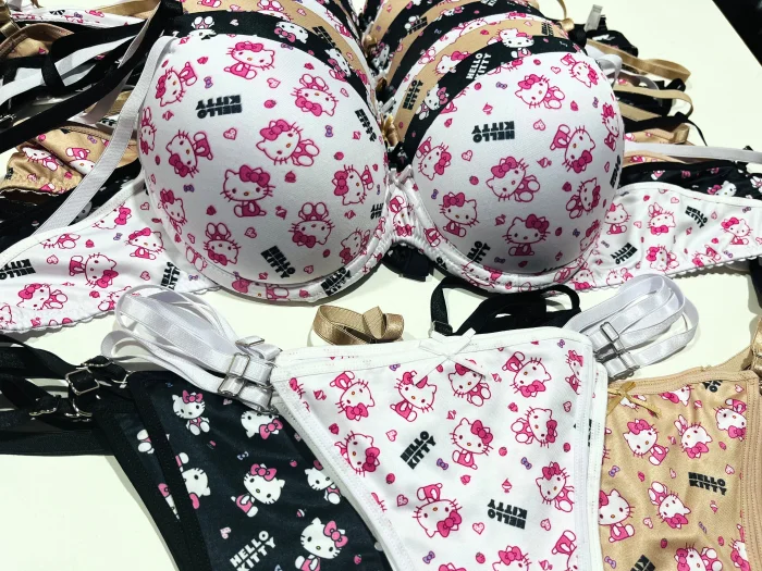 Conjunto Hello Kitty