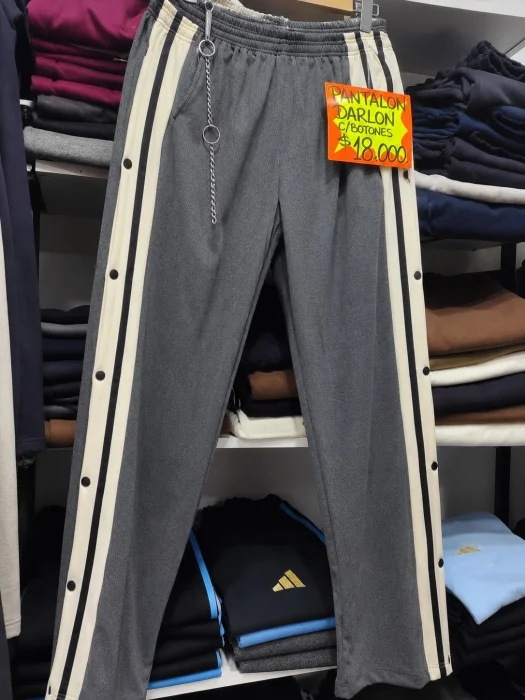 Pantalón Darlon con Botones