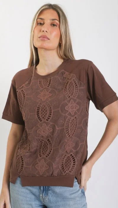 Remera Broderie Importado