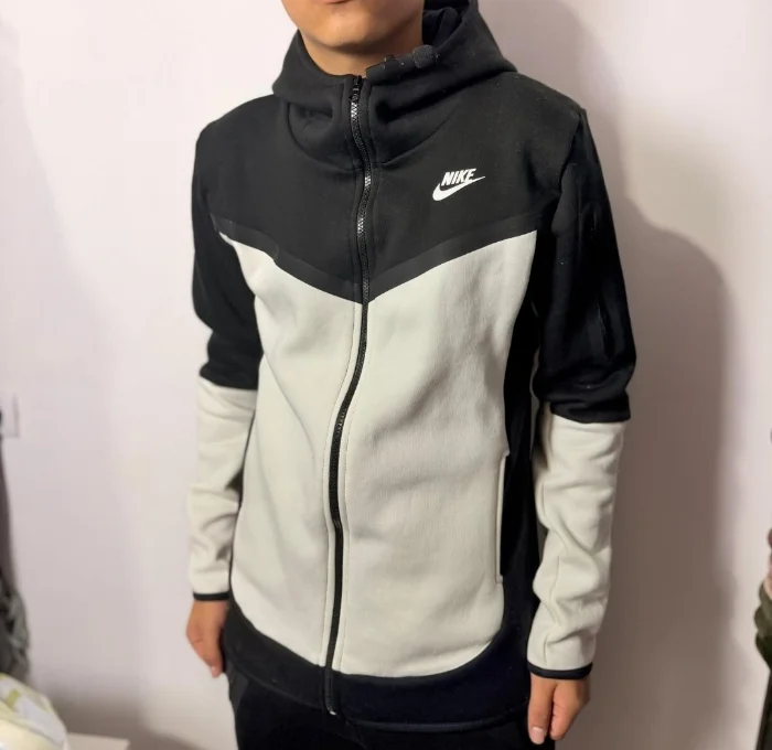 Campera Nike Tech Premium