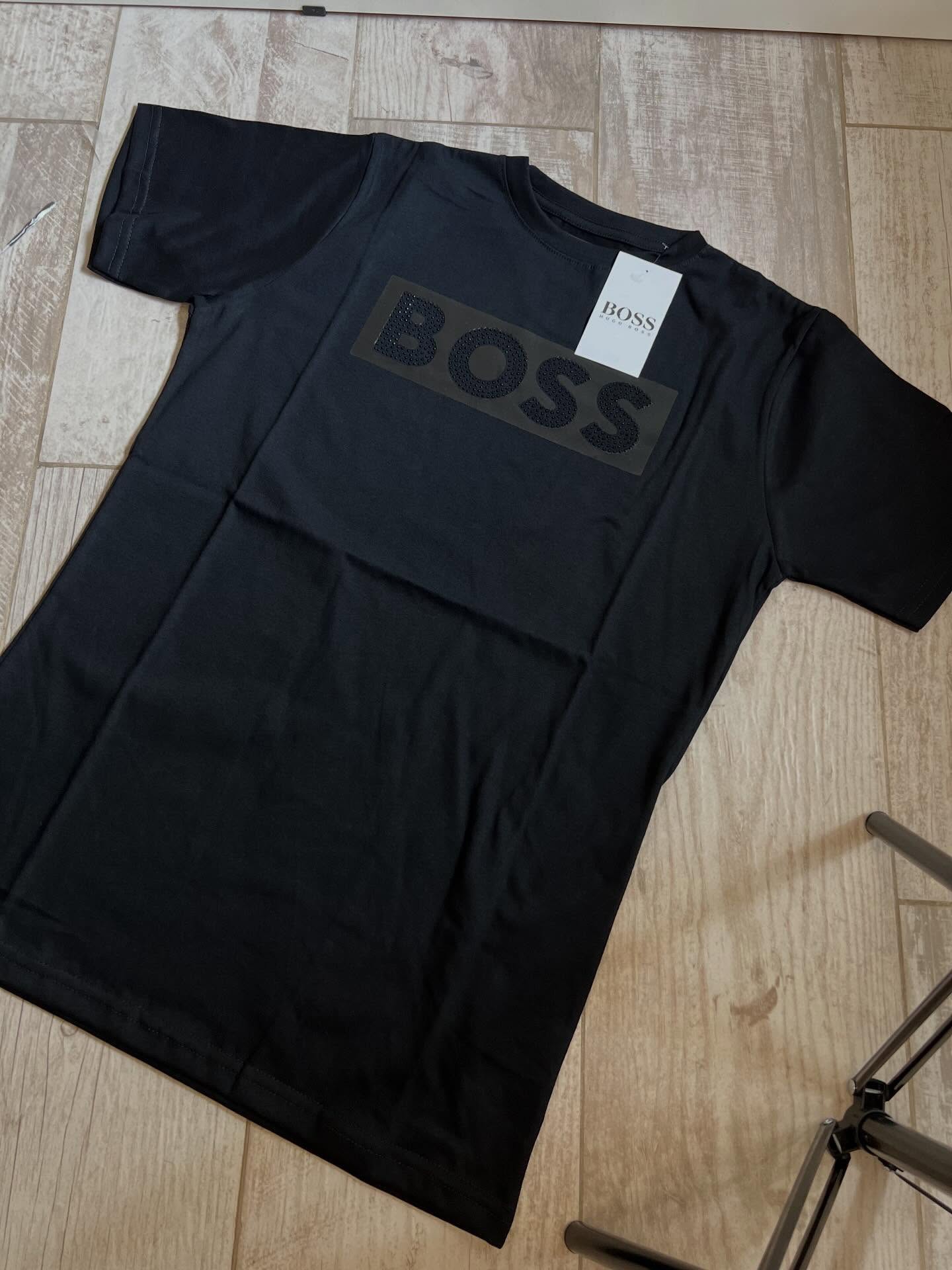 Remera Hugo Boss Pedrería Full Black - Imagen 3