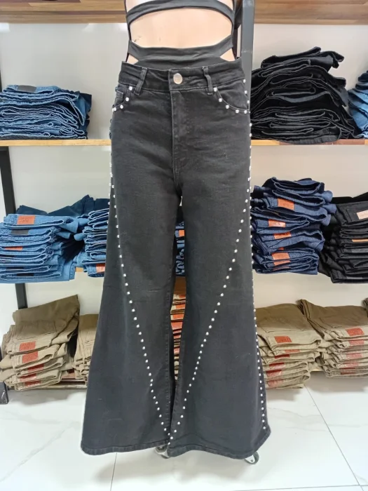 Maxiwideleg Tachas Negro