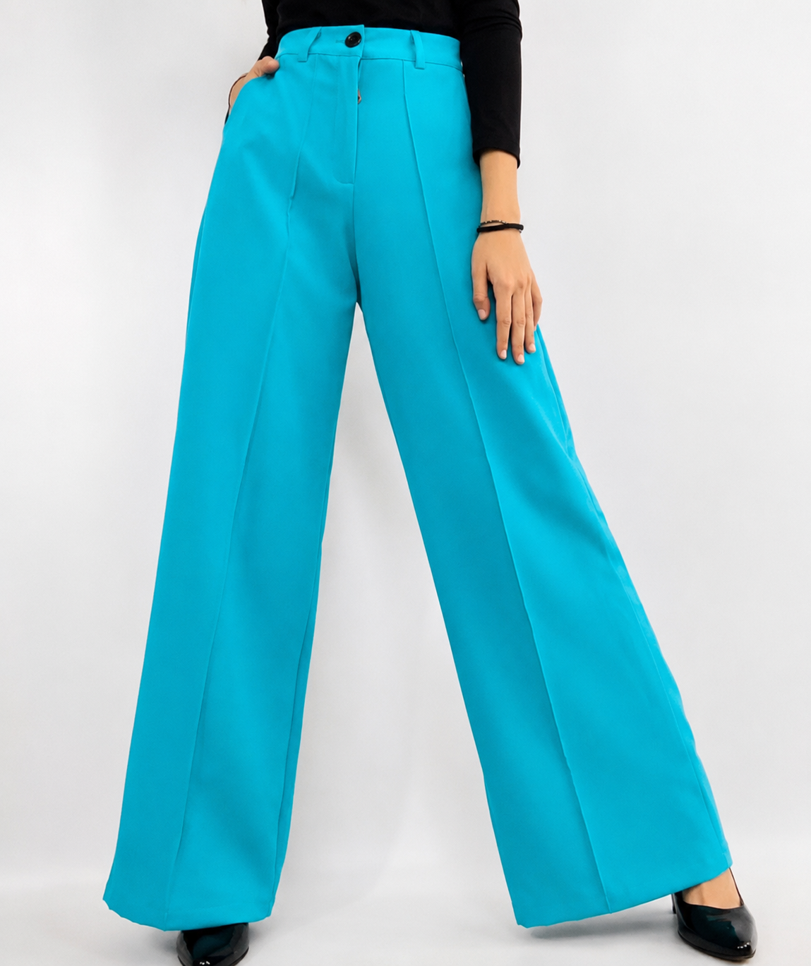 Pantalón Sastrero - 46120787-6C10-4CFC-9E8E-DA917D131D4D.png