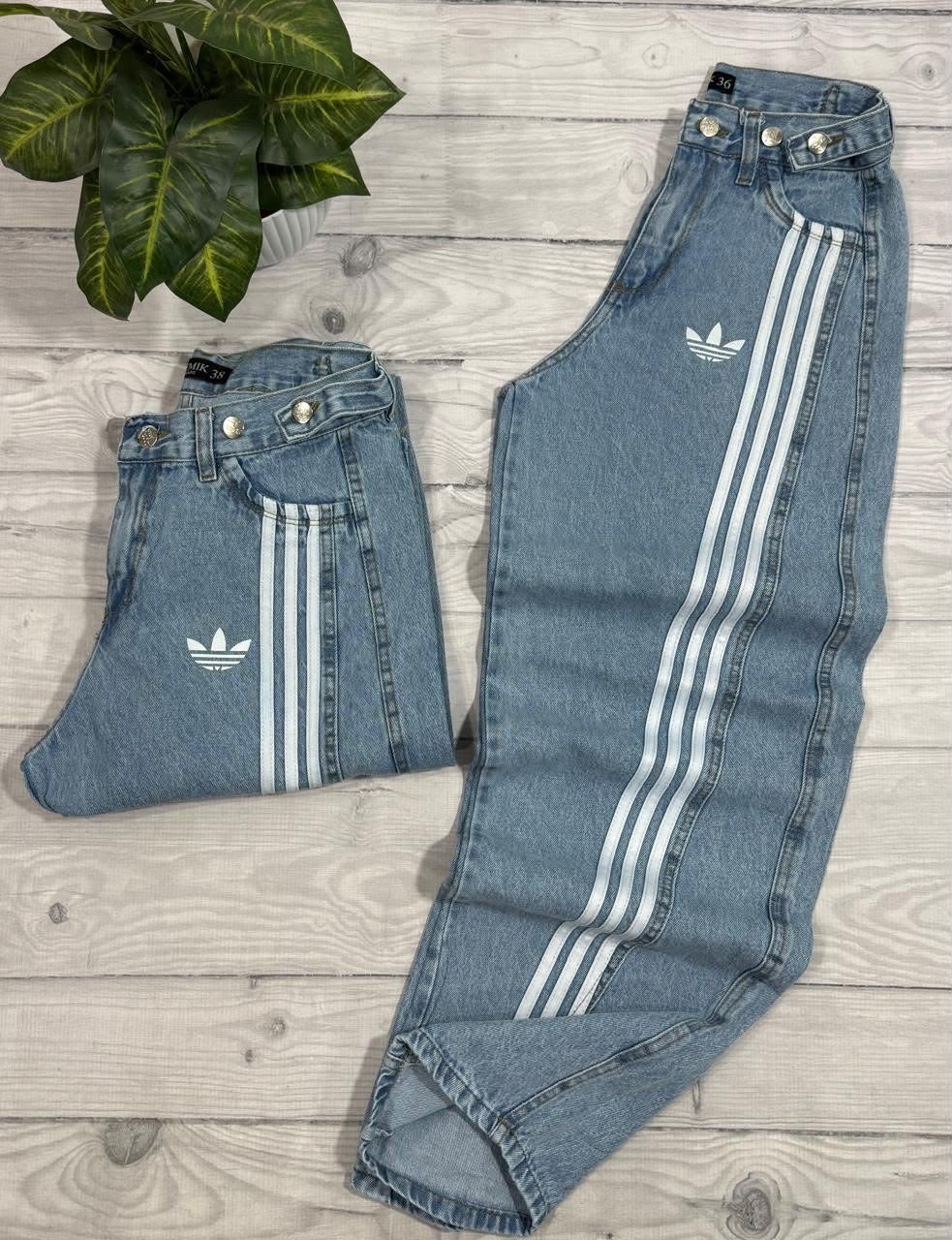 Pantalón Jeans Adidas - Imagen 1