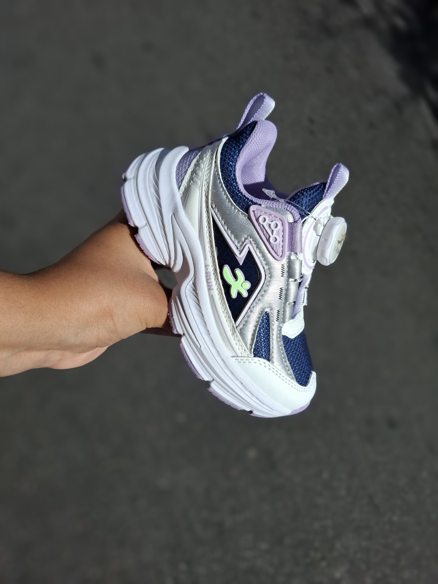 Zapatillas de Niños con Luces y Regulador - Imagen 2