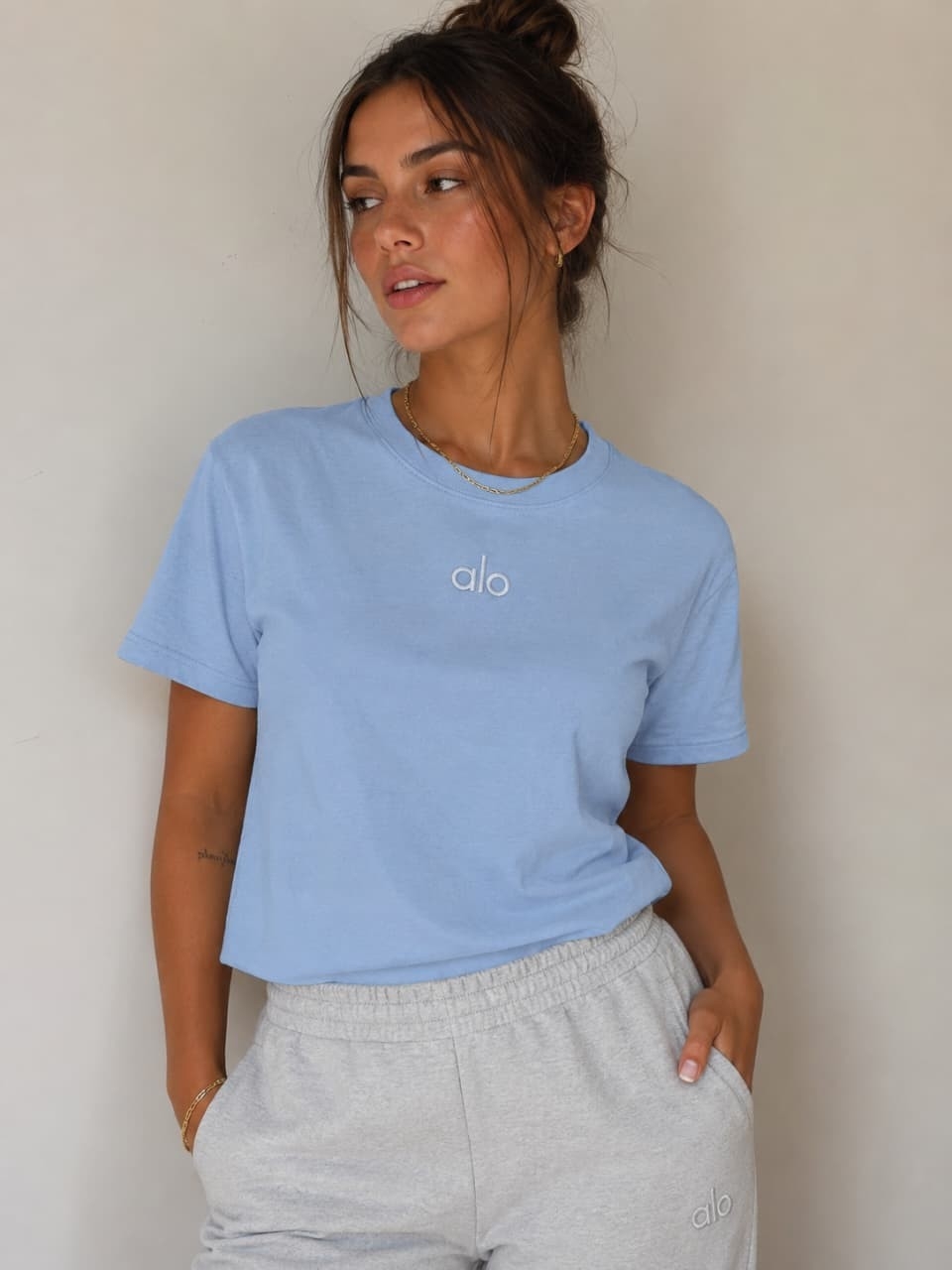 Remera Bordada Algodón Premium - Imagen 4