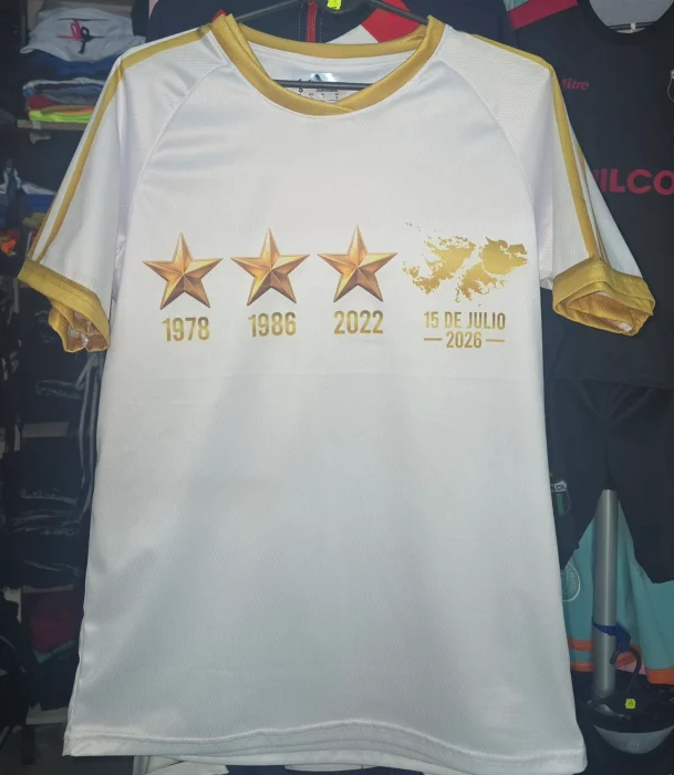 Remera Malvinas Adulto