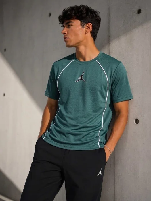 Remera Bordada