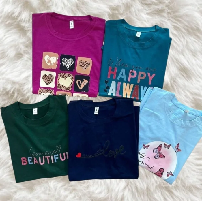 Remera Talles Especiales Corazones Dama