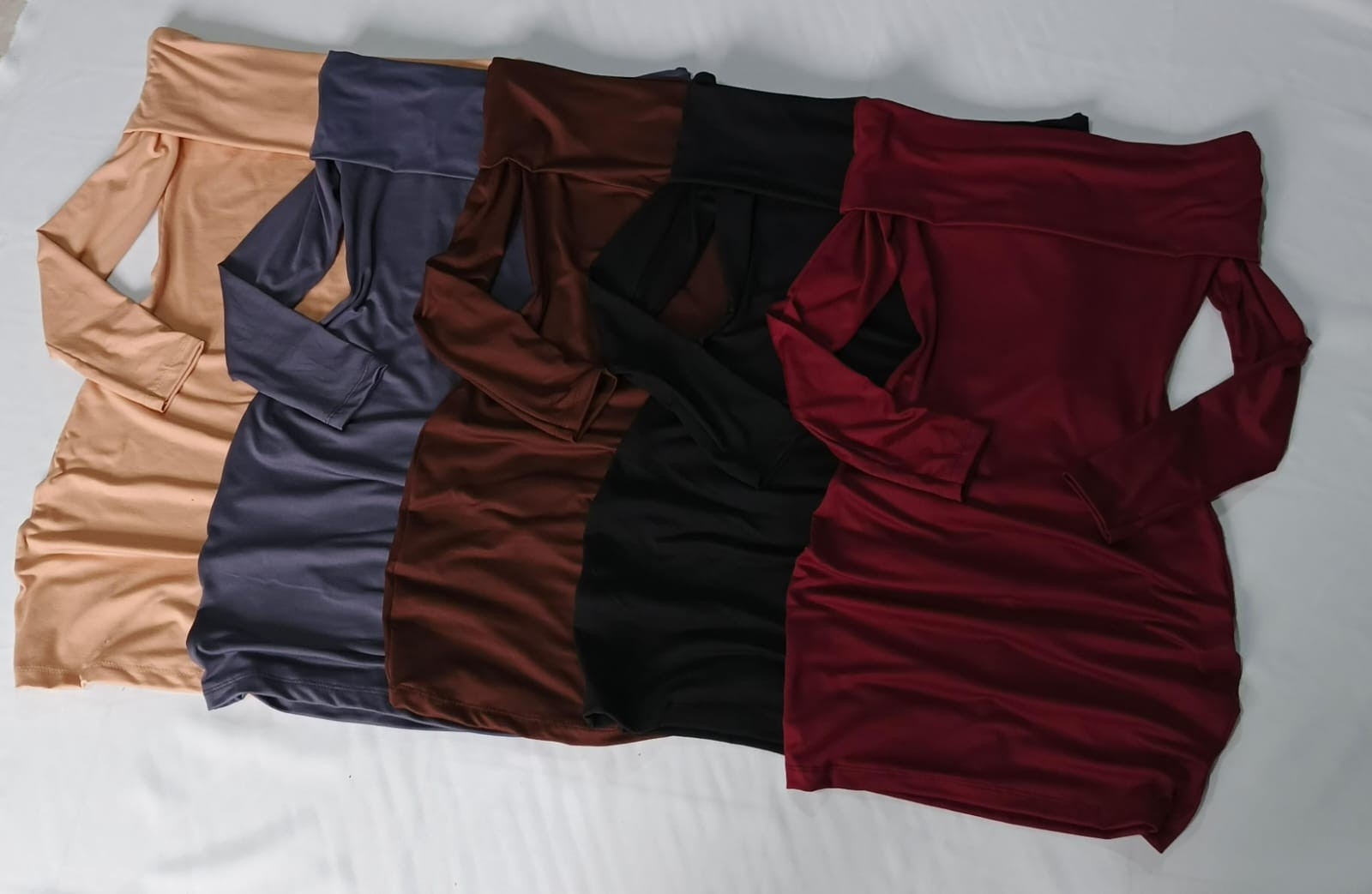 Vestido Cuello Bote - Imagen 2