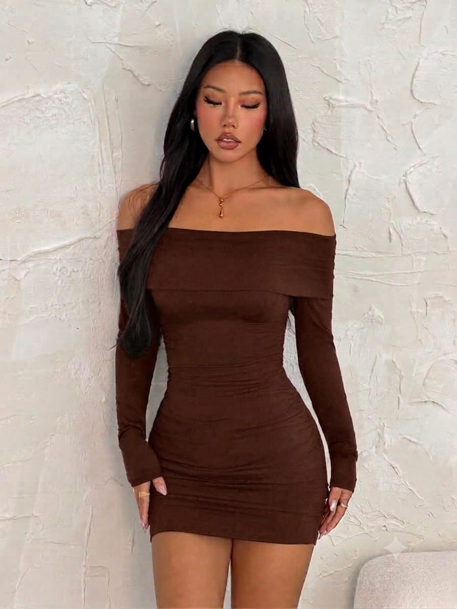 Vestido Cuello Bote - Imagen 3