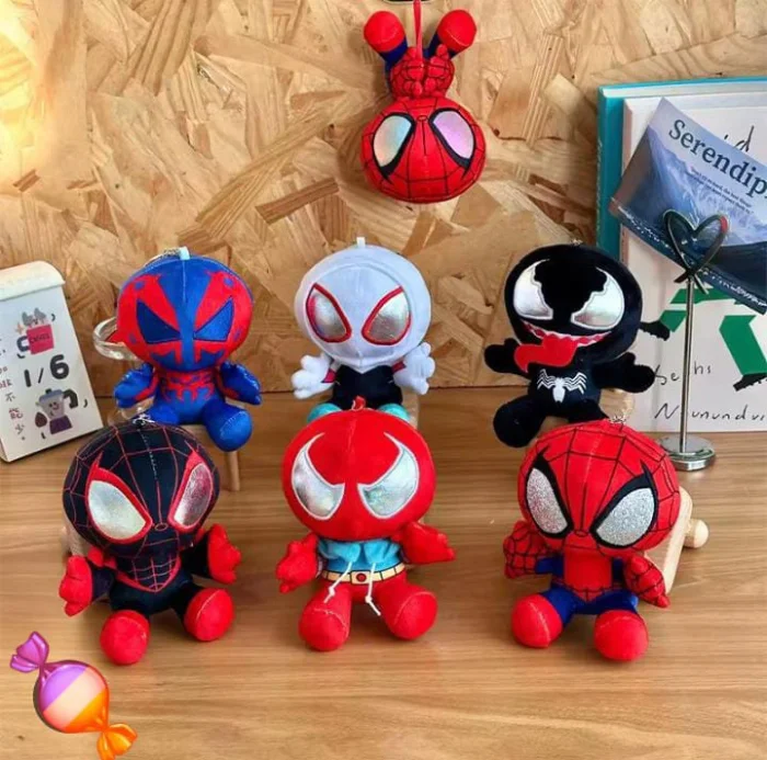 Peluches Marvel