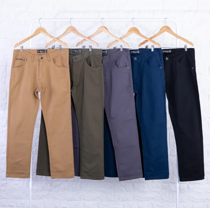 Pantalón Recto de Gabardina de Hombre
