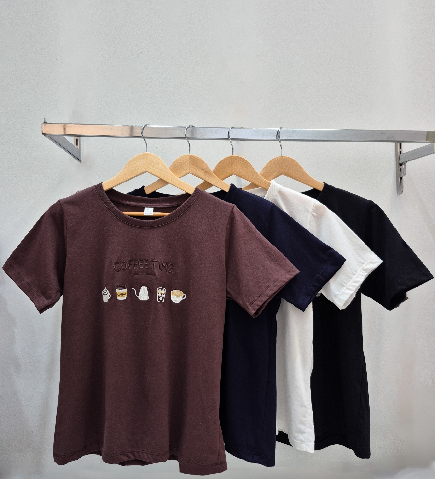 Remera Algodón Jersey Bordada - Coffee - Imagen 3