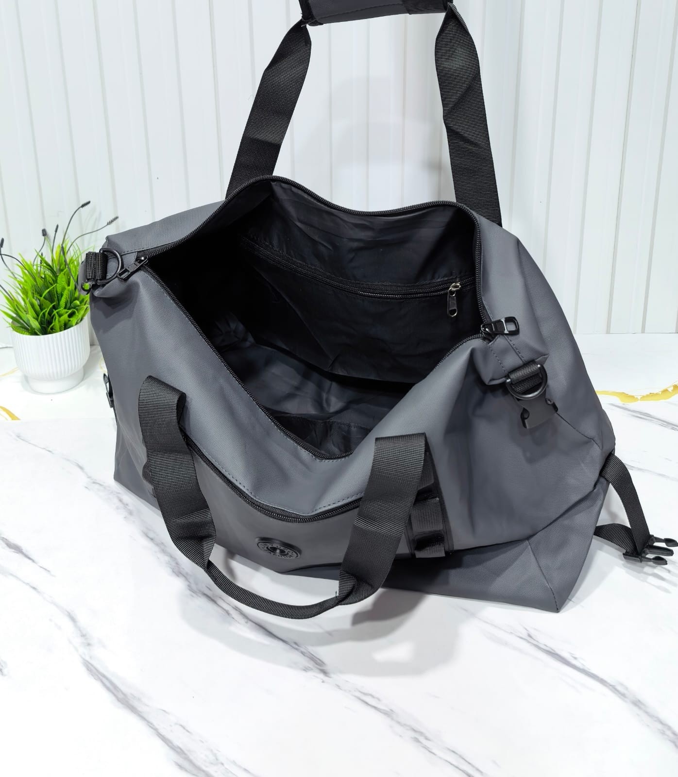 Bolso Morral de Amplia Capacidad* *engomado* Excelente Calidad
tira Desmontable. - Imagen 6