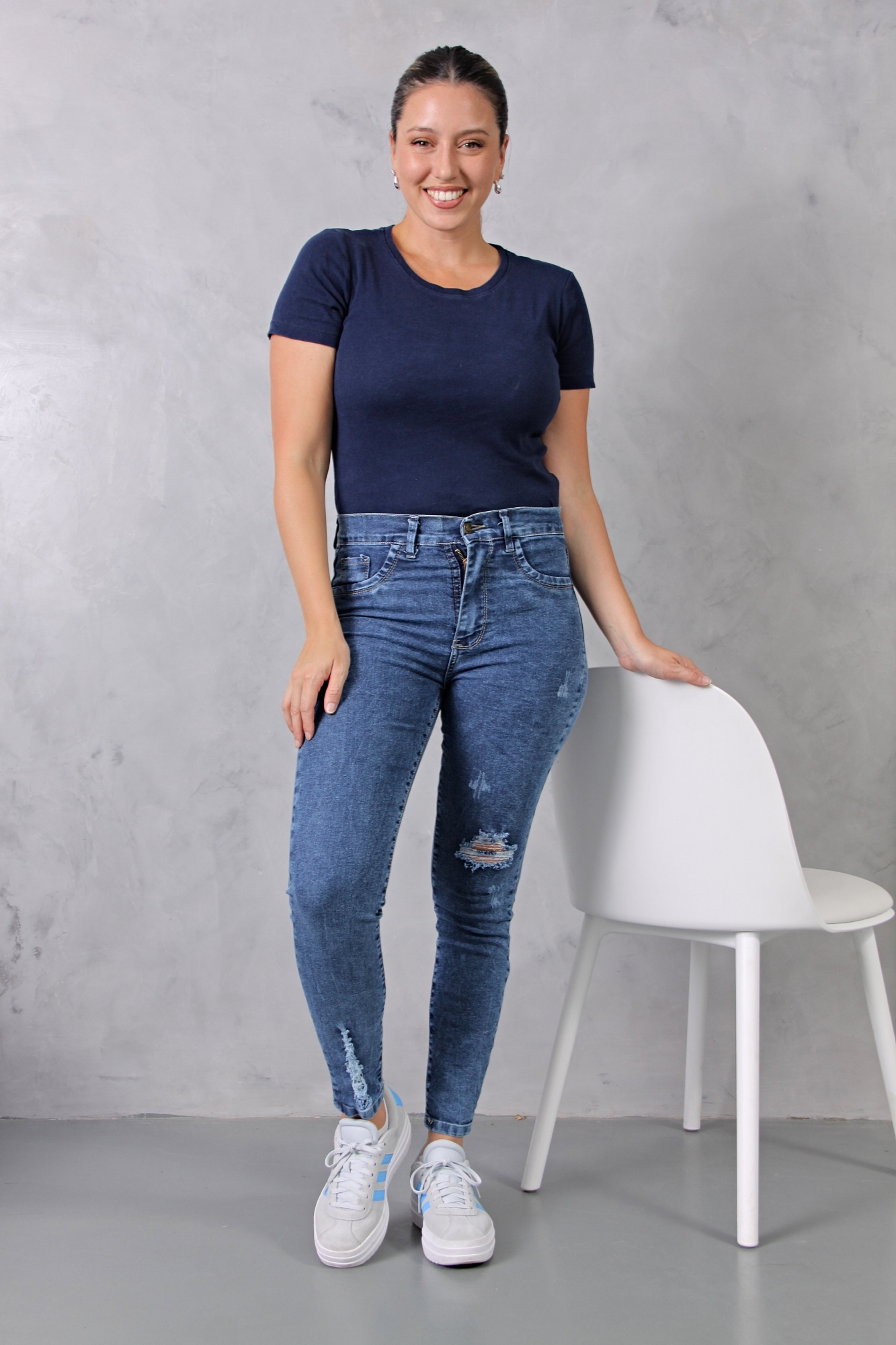 Pantalón Nevado Azul con Rotura y Rasguño - Imagen 9