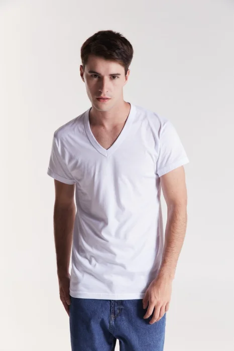 Remera Tres Ases Cuello V