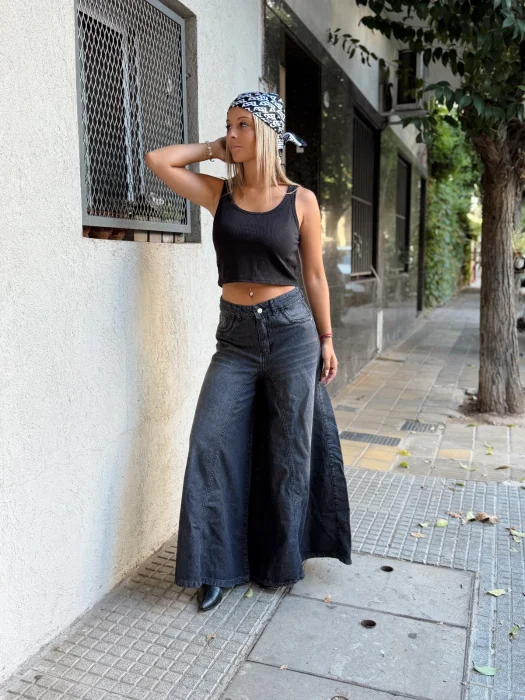 Palazzo Oversize Gris Estatico