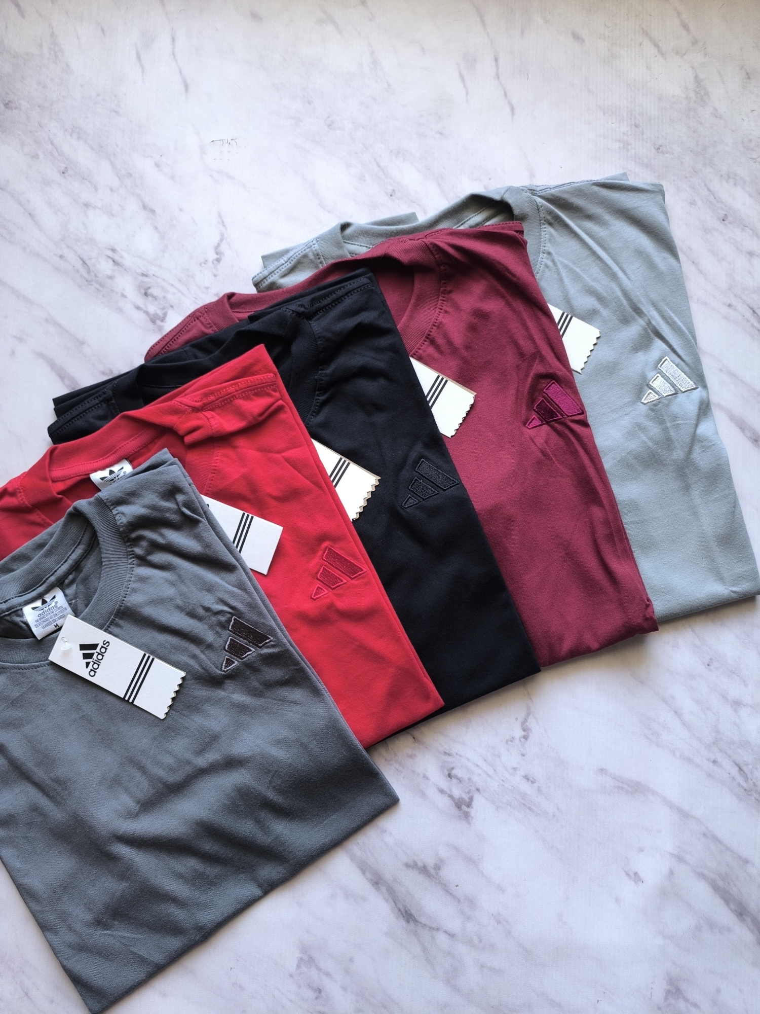 Remera de Algodon Logo Bordado - Imagen 3