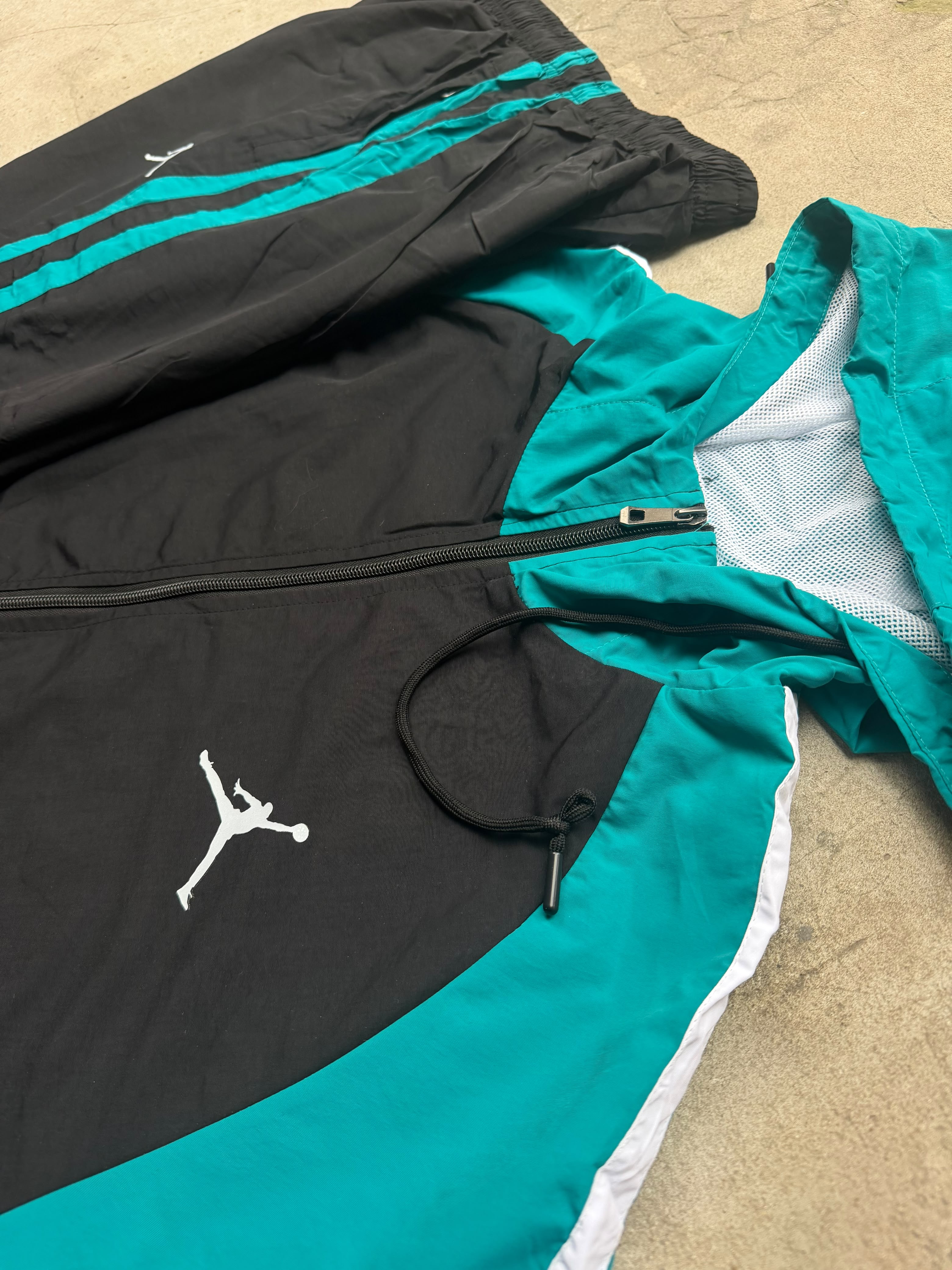 Conjunto Jordan Desiree Premium Importado - 11931b33-c249-4cbb-b351-b00165777c55.jpeg