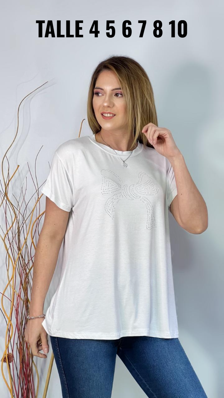 Remera C/strass - WhatsApp%20Image%202025-10-07%20at%209.44.19%20PM.png
