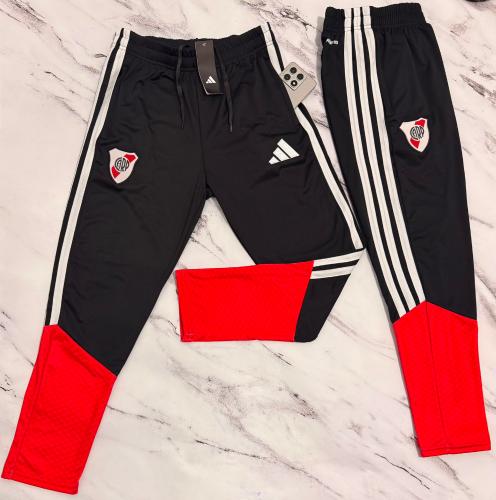 Pantalón Deportivo River Plate , Temporada 26/27.
